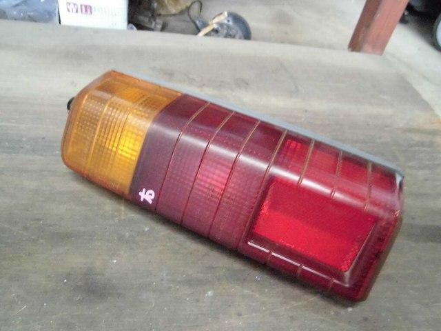 【中古】中古部品 ハイゼットアトレ S83V 右テールランプ 【3340180100-001053455115500】