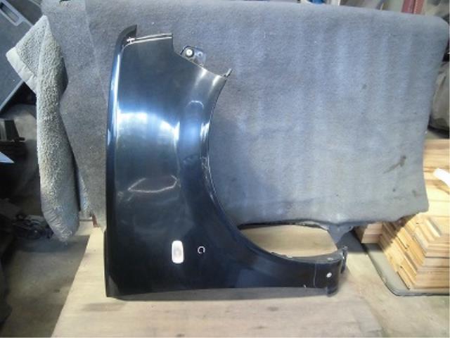 【中古】中古部品 bB NCP31 右フロントフェンダー 【3340180100-001457720910600】