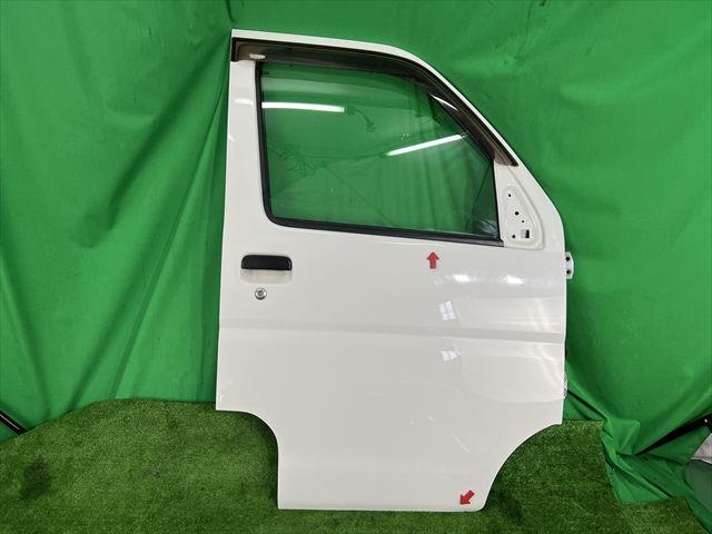 【中古】中古部品 ハイゼット S331V 右フロントドア 【3330240100-000223107513100】