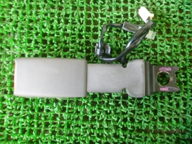 【中古】中古部品 クラウン JZS171 シートベルト 【3310250100-001158285277150】