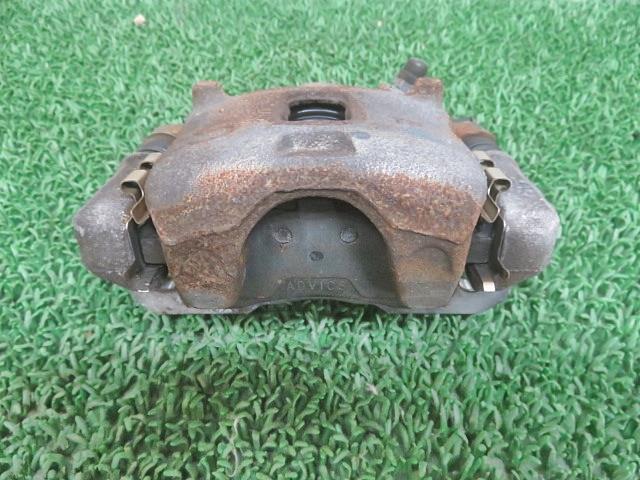 【中古】中古部品 エブリィ DA17V 右フロントキャリパー 【3330380100-000034040944330】
