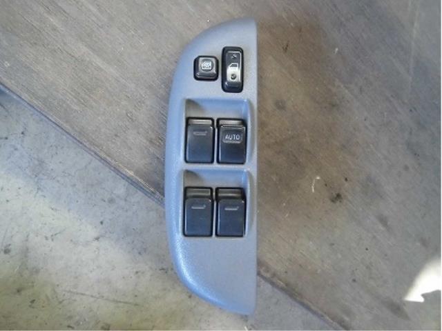 【中古】中古部品 ファンカーゴ NCP20 パワーウインドウスイッチ 【3340180100-001309697561900】