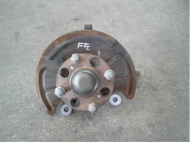 【中古】中古部品 エブリィ DA52V 左フロントナックルハブ 【3340180100-001289883544340】