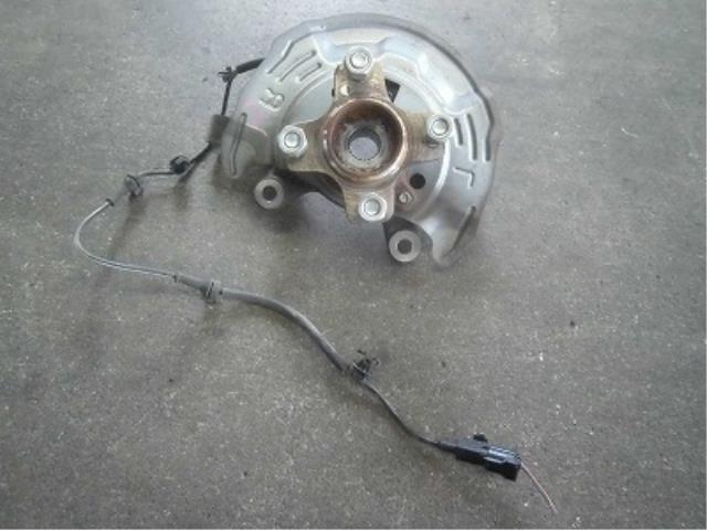 メーカー スズキ 車名 アルト 型式類別 17954-0005 グレード 660 L 認定型式 DBA-HA36S 車両タイプ 5ドアハッチバック 年式 H29/9 シフト 駆動 通称型式 エンジン型式 R06A-DE ミッション型式 アクスル型式 車体色 車体色No ZJH トリム色No C05 走行距離(Km) 13,000 メーカー純正品番 部品メーカー品番 保証 1ヶ月/1000km 付加情報 ABS用/ローター,キャリパー欠品 商品情報 ※純正番号およびモデル番号は参考としてください。※リビルト部品を購入される際のお願い【再生部品】と表示されているものをリビルト部品と呼んでいます。リビルト部品の場合には、交換時に取り外した部品をご返却していただく場合があります。詳しくはこちら※大物商品(ドア・ボンネット・バンパー等)は個人宅への配送ができない場合がございます。その場合、最寄りの配送業者支店止め等の対応となりますので、あらかじめご了承ください。 ページ上部へ【中古】中古部品 アルト HA36S 左フロントナックルハブ 【3340180100-001558739944340】