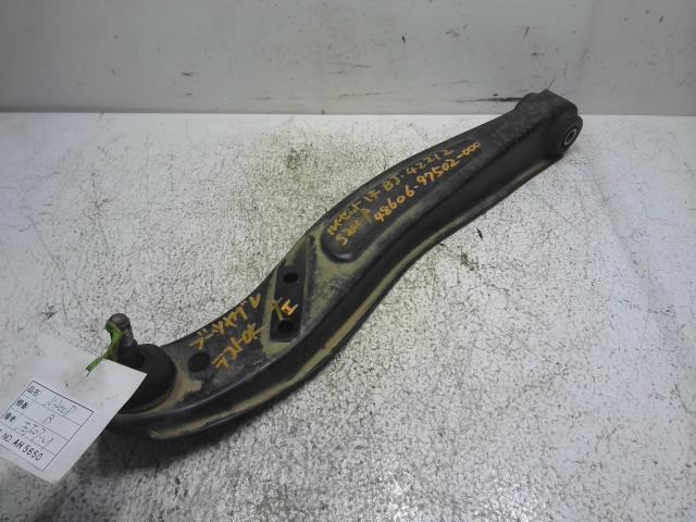 【中古】中古部品 ハイゼット S200P 左フロントロアアーム 【3310160100-000004221251740】