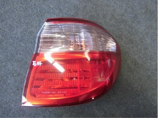 【中古】中古部品 セフィーロ A33 右テールランプ 【3340180100-001430181515500】