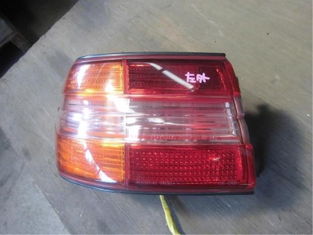 【中古】中古部品 マークII JZX100 左テールランプ 【3340180100-001509047315600】
