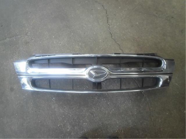 【中古】中古部品 テリオスキッド J131G ラジエータグリル 【3340180100-001514659910400】