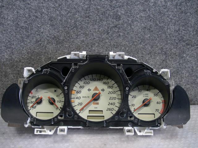 【中古】中古部品 ベンツ SLKクラス 170449 スピードメーター 【3330530100-000011330261400】