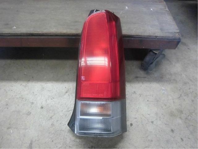 【中古】中古部品 ワゴンR MC22S 右テールランプ 【3340180100-001588535515500】