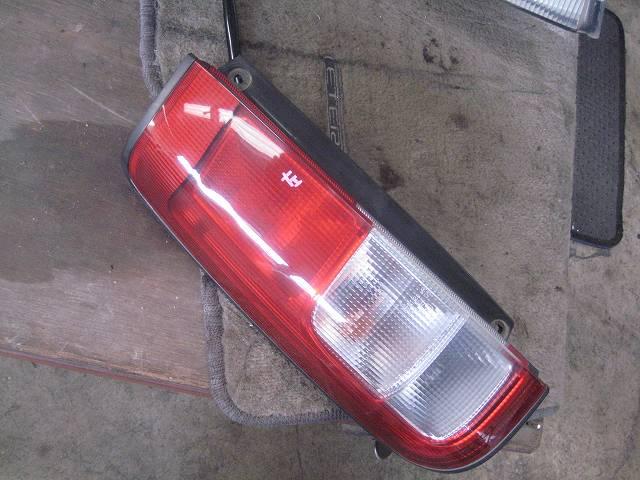 【中古】中古部品 KEI HN12S 左テールランプ 【3340180100-000749413715600】
