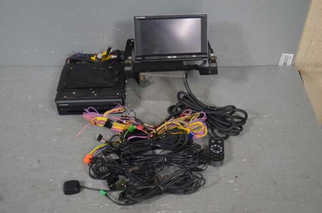 【中古】中古部品 ボルボ 50シリーズ MB4204S カーナビゲーション 【3310580000-221222000961310】