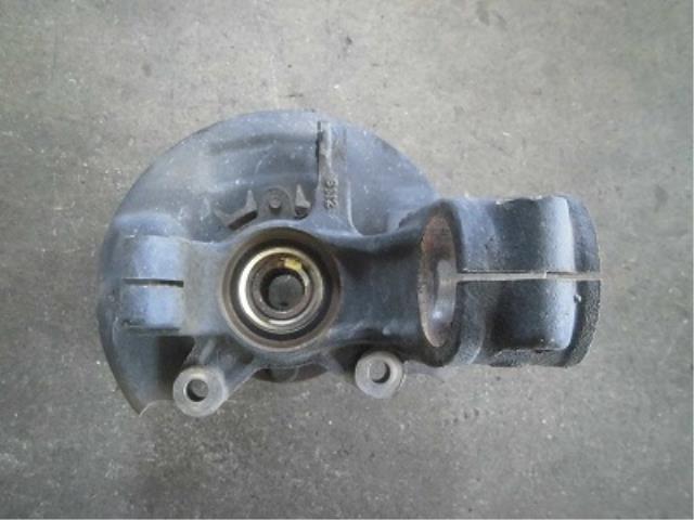 【中古】中古部品 サンバー TV2 右フロントナックルハブ 【3340180100-001635215444310】