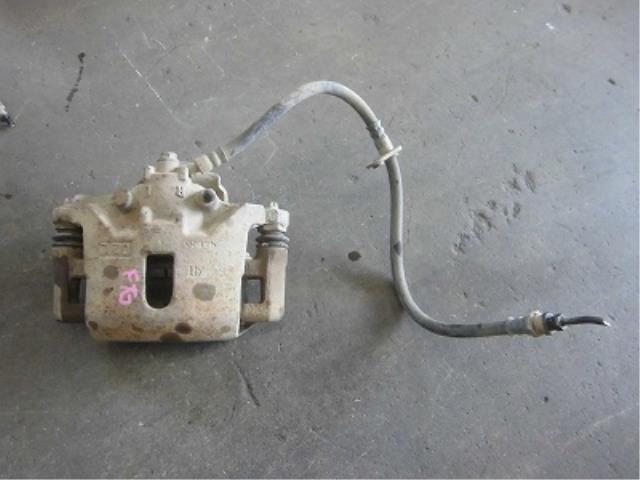 【中古】中古部品 サンバー TT2 右フロントキャリパー 【3340180100-001649203944330】