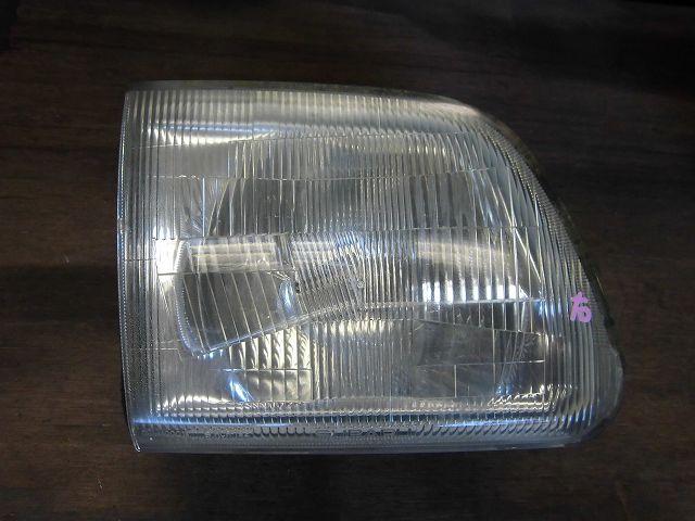 【中古】中古部品 サンバー TT2 右ヘッドランプ 【3340180100-001202324310800】