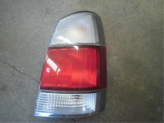 【中古】中古部品 プレオ RA1 右テールランプ 【3340180100-001593075815500】