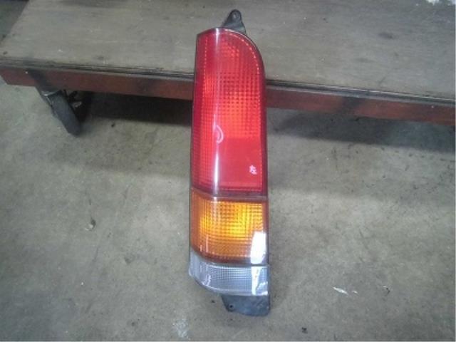【中古】中古部品 サンバー TV1 左テールランプ 【3340180100-001616469215600】