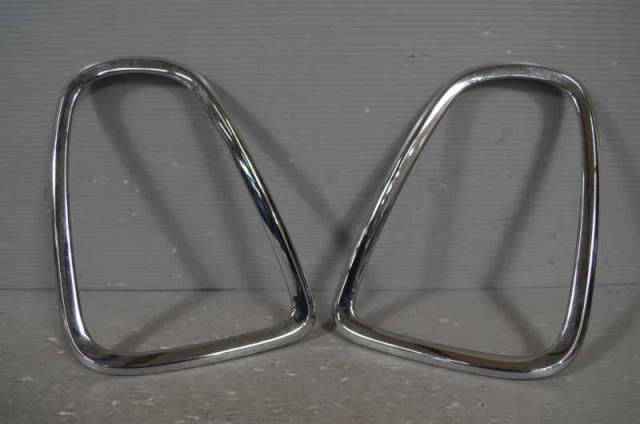 【中古】中古部品 BMW ミニ ME14 右テールランプ 【3310580000-230107000715500】