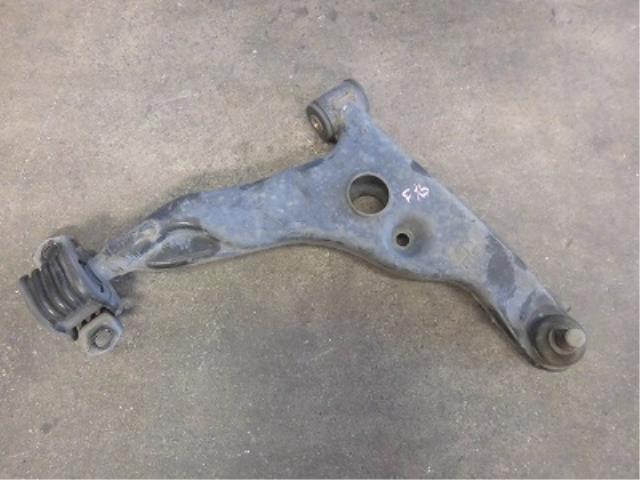 【中古】中古部品 クリッパー U71V 右フロントロアアーム 【3340180100-001623725351720】