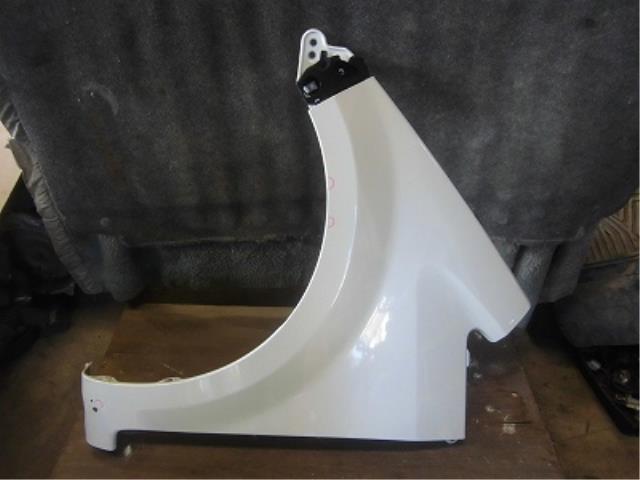 【中古】中古部品 ムーヴ L175S 左フロントフェンダー 【3340180100-001639571810700】