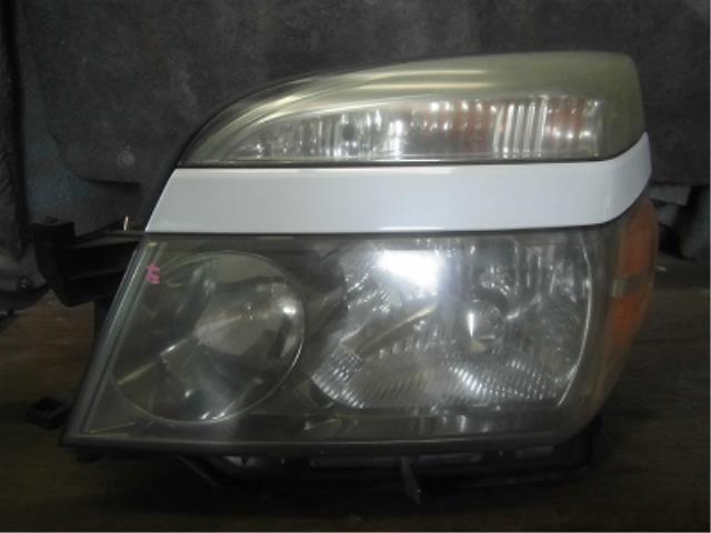 【中古】中古部品 ヴォクシー AZR60G 左ヘッドランプ 【3340180100-001613316410900】