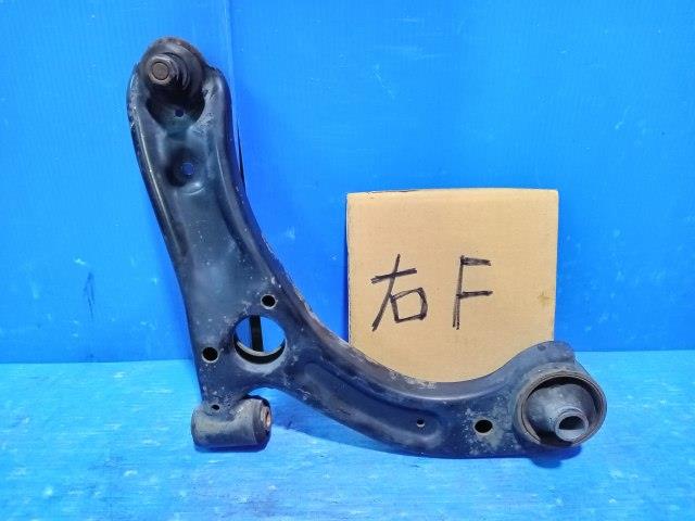 【中古】中古部品 ムーヴ LA100S 右フロントロアアーム 【3310050100-221115000251720】