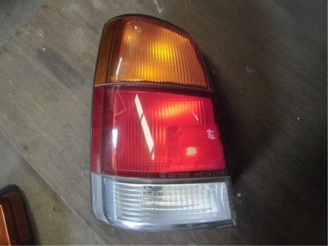 【中古】中古部品 プレオ RA1 左テールランプ 【3340180100-001629727415600】