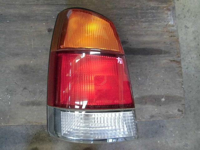 【中古】中古部品 プレオ RA1 左テールランプ 【3340180100-001043179815600】