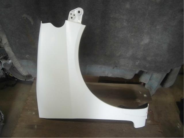 【中古】中古部品 エッセ L235S 右フロントフェンダー 【3340180100-001684194310600】