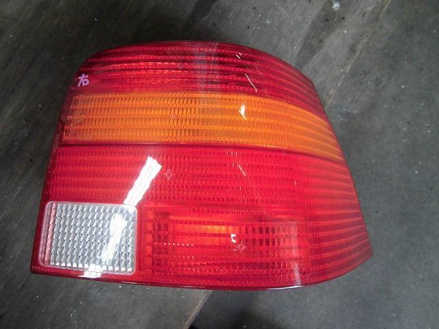【中古】中古部品 VW ゴルフ 1JAPK 右テールランプ 【3340180100-001027466515500】