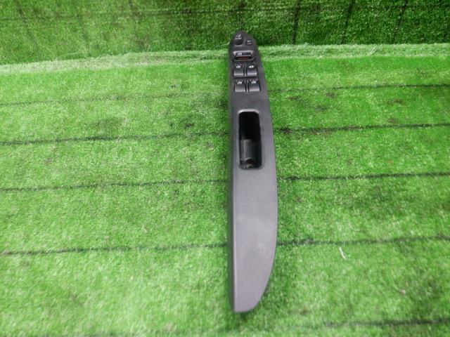【中古】中古部品 ムーヴ L185S パワーウインドウスイッチ 【3330420100-230113000261900】