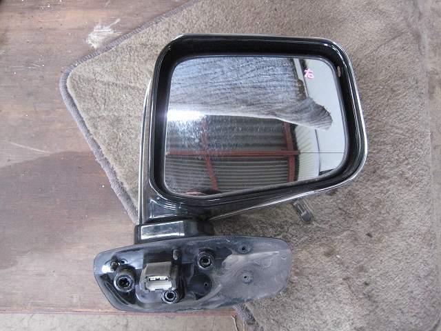 【中古】中古部品 シャリオグランディス N84W 右サイドミラー 【3340180100-000749759313500】