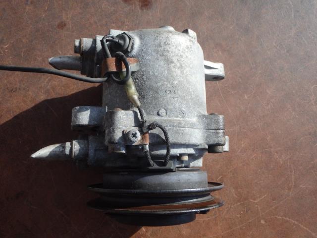 【中古】中古部品 KEI HN22S A/Cコンプレッサー 【3331010800-000020586060700】