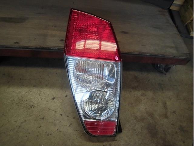【中古】中古部品 ミラージュディンゴ CQ2A 左テールランプ 【3340180100-001369087615600】