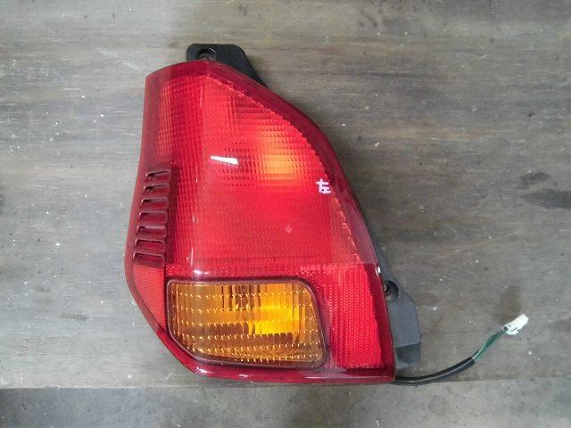 【中古】中古部品 ミニカ H42V 左テールランプ 【3340180100-001043477615600】