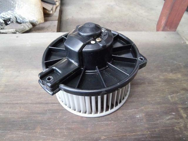 【中古】中古部品 ディアマンテ F31A ヒーターブロアモーター 【3340180100-000954...