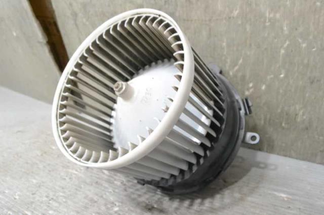 【中古】中古部品 エクストレイル NT31 ヒーターブロアモーター 【3310580000-2301...