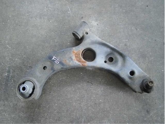 【中古】中古部品 ミラ L250S 右フロントロアアーム 【3340180100-001364329551720】