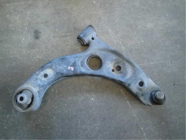 【中古】中古部品 ミラ L250S 右フロントロアアーム 【3340180100-001483141251720】