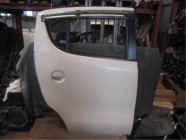 【中古】中古部品 モコ MG22S 右リアドア 【3340180100-001607323613300】