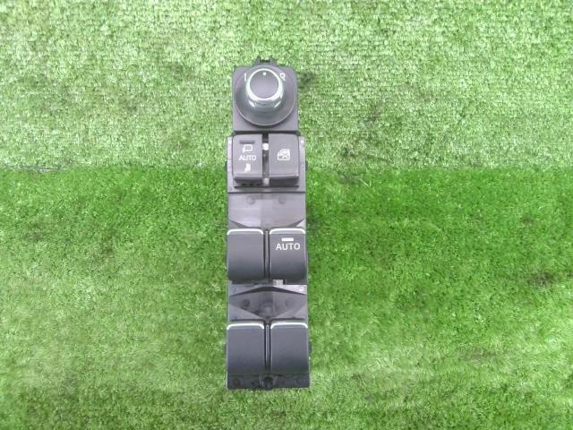 【中古】中古部品 CX−5 KF5P パワーウインドウスイッチ 【3330990100-221006001061900】