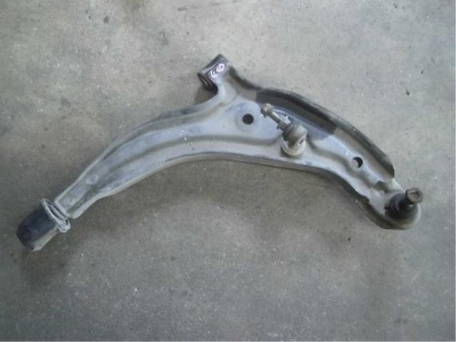 【中古】中古部品 キューブ AZ10 右フロントロアアーム 【3340180100-001584278451720】