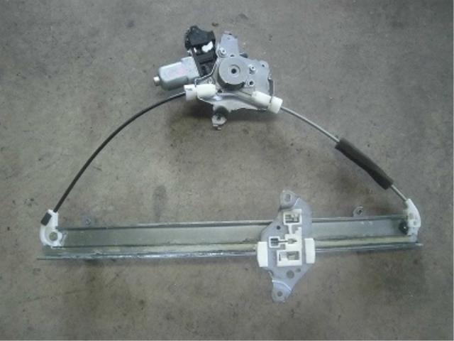 【中古】中古部品 ウイングロード JY12 右フロントドアレギュレータ・モーター 【3340180100-001532570213120】