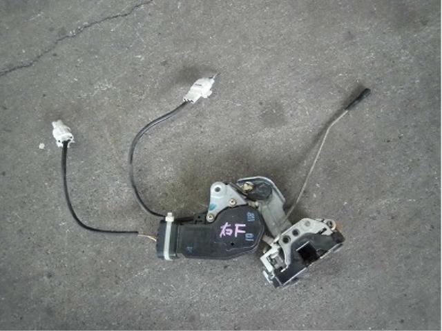 【中古】中古部品 ハイゼット S200V 右フロントドアロックソレノイド 【3340180100-001294784264550】