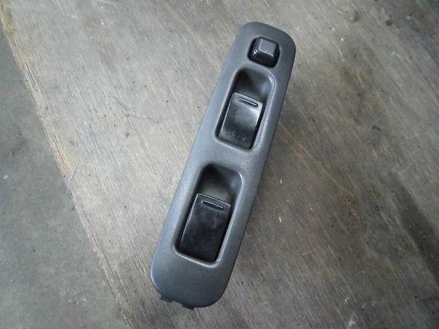 【中古】中古部品 アルト HA11S パワーウインドウスイッチ 【3340180100-001022009261900】
