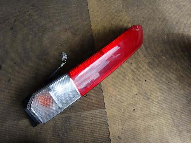 【中古】中古部品 バモス HM1 右テールランプ 【3310410000-000223067915500】