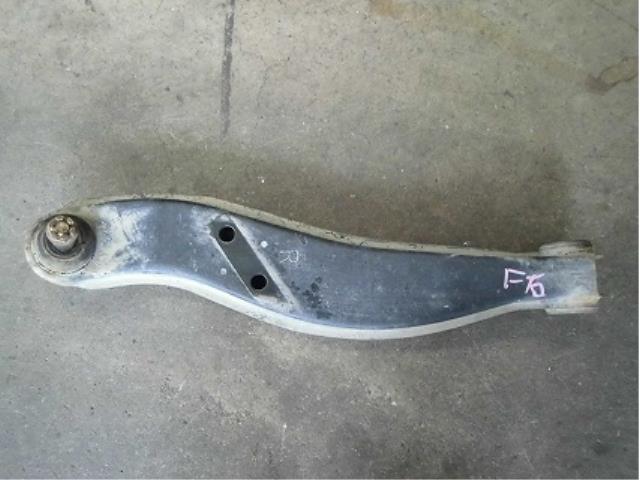 【中古】中古部品 ハイゼット S110P 右フロントロアアーム 【3340180100-001299786551720】