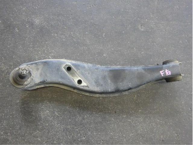 【中古】中古部品 ハイゼット S110P 右フロントロアアーム 【3340180100-001443239651720】
