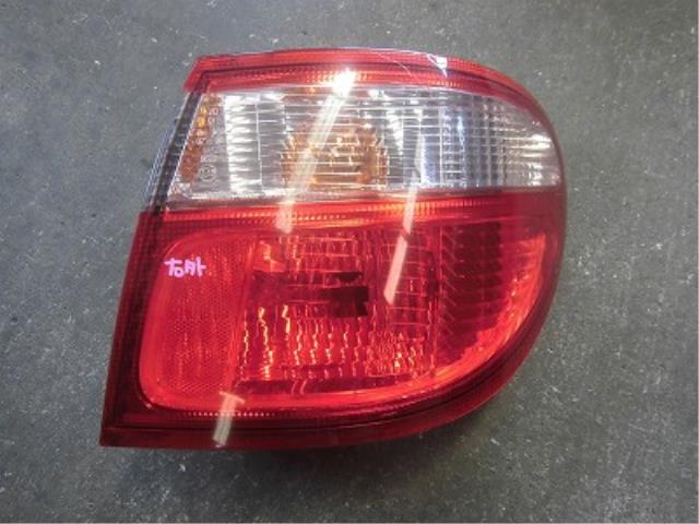 【中古】中古部品 ブルーバードシルフィ FG10 右テールランプ 【3340180100-001508406015500】