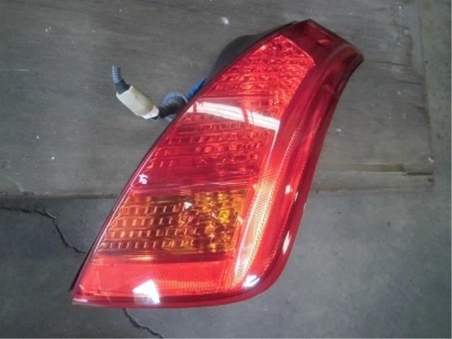 【中古】中古部品 ムラーノ TZ50 右テールランプ 【3340180100-001713192115500】